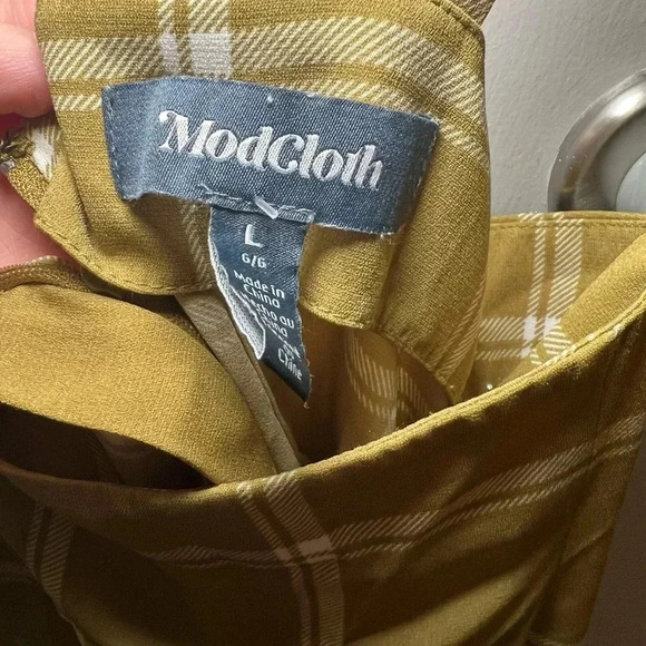 MODCLOTH JUMPER OVERALL DRESS SIZE L - Picture 4 of 9